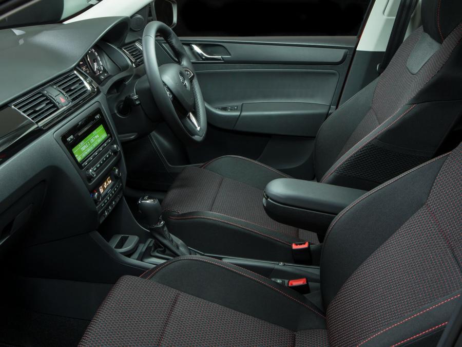  Skoda Rapid Spaceback 2014 года  (AU) (фото 4 из 12)